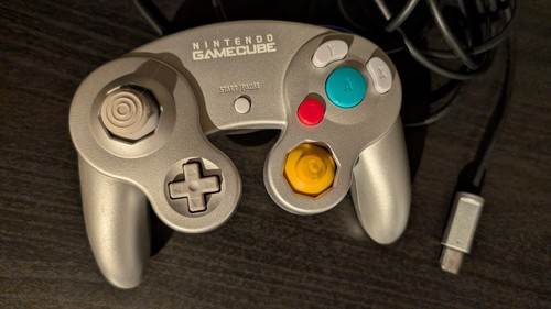 Nintendo gamecube controller - nintendo,